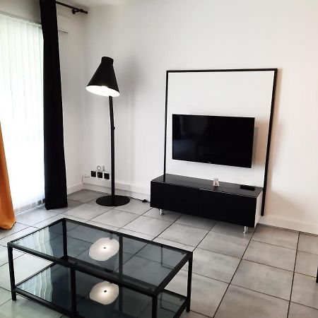 La Poterie - Appartement Avec Balcon Et Parking Prive Quimper Ngoại thất bức ảnh
