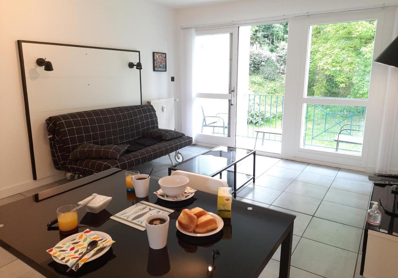 La Poterie - Appartement Avec Balcon Et Parking Prive Quimper Ngoại thất bức ảnh